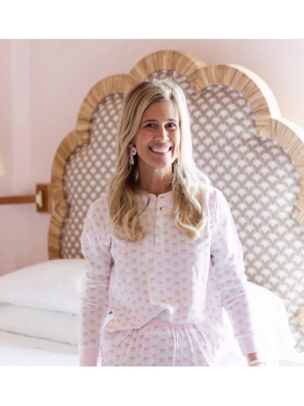 Sail to Sable Women's Pink Bow 🎀 Patterned Pajama Set